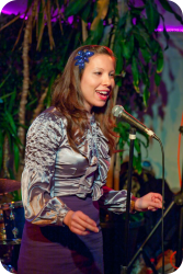 Naomi Uyama
